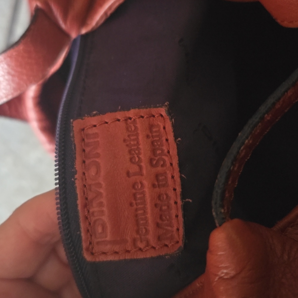 Bow Leather Bag - Picture 10 of 10